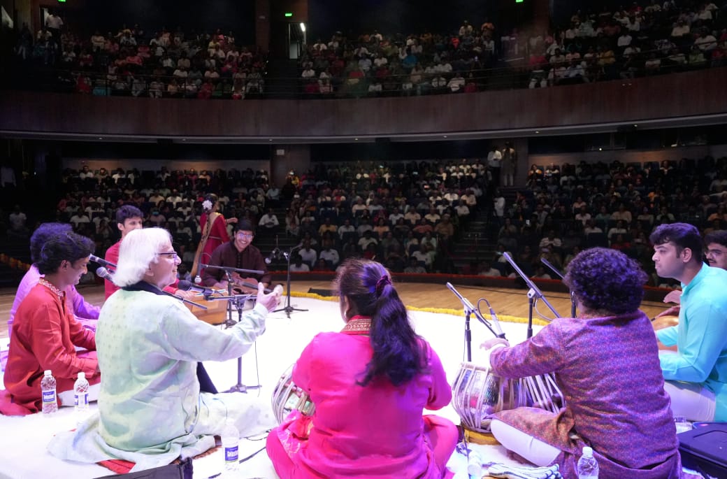 गीत, संगीत आणि नृत्याविष्कार असलेल्या तालयात्रेच्या बरसातीने रसिक चिंब