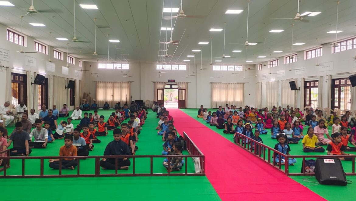 संत निरंकारी मिशन मार्फत  आंतरराष्ट्रीय योग दिवस संत निरंकारी सत्संग भवन भोसरी येथे उत्साहात संपन्न