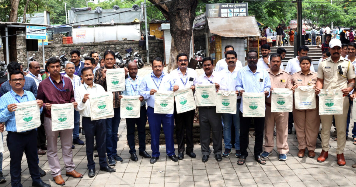 महाराष्ट्र प्रदूषण नियंत्रण मंडळ, ग्रीन सोल्युशन्सतर्फे प्लास्टिकमुक्ती अभियान व पथनाट्यातून जनजागृती