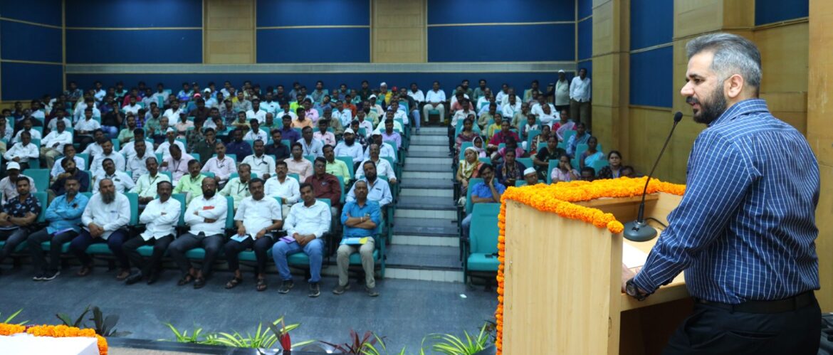 वृक्षारोपण करण्याचे नवीन तंत्रज्ञानाही आत्मसात करा – आयुक्त शेखर सिंह